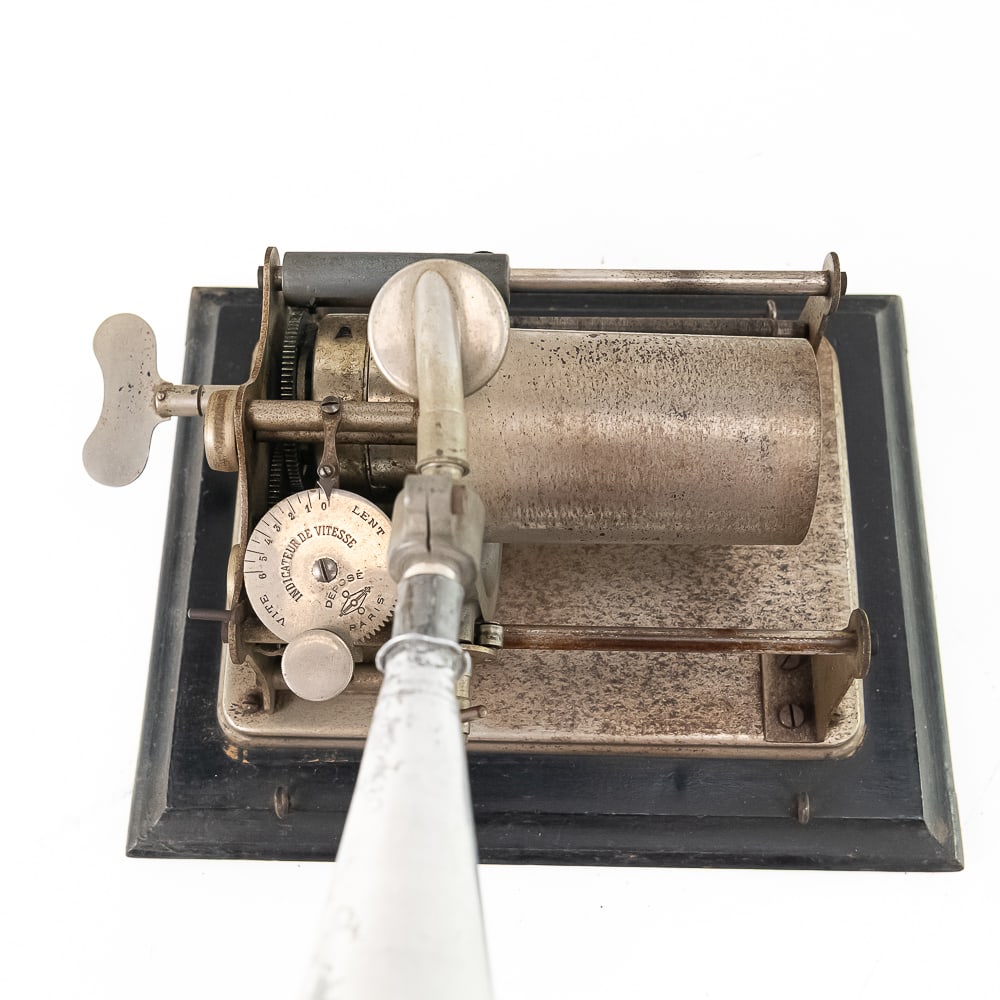 Phénix Cylinder Phonograph - 10