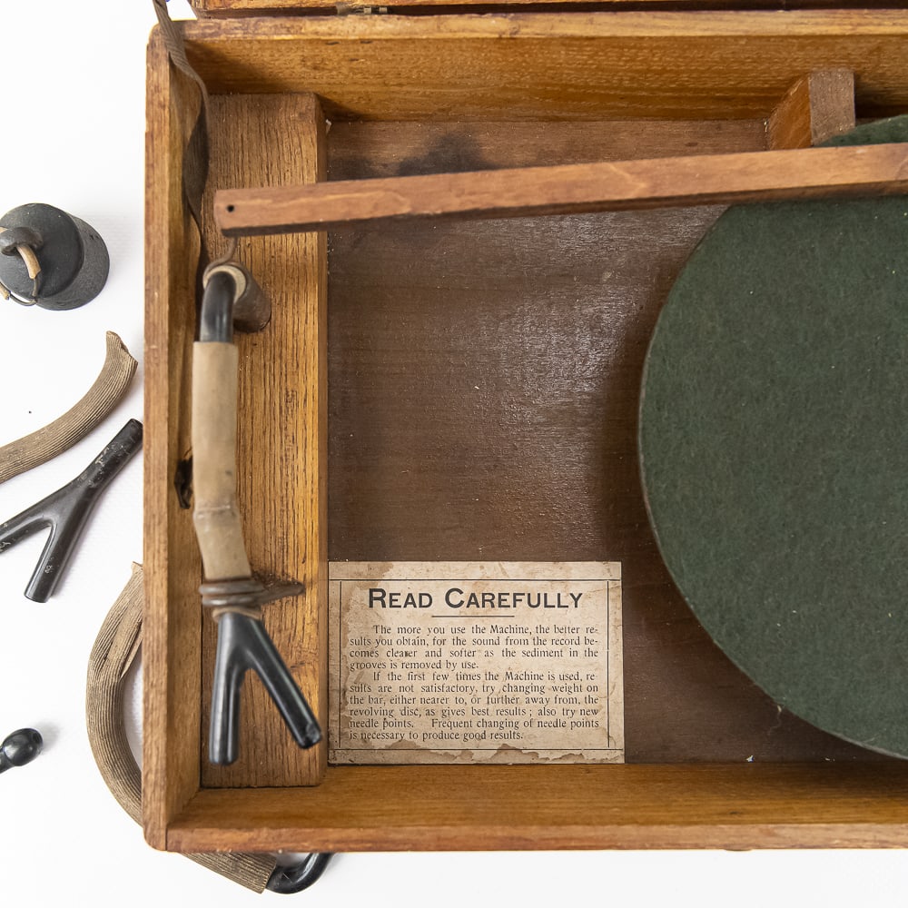 U.S. Talking Machine Hand Wind Phonograph - 5