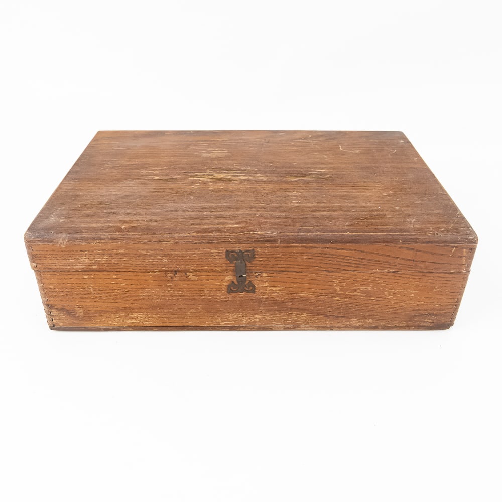 U.S. Talking Machine Hand Wind Phonograph - 7