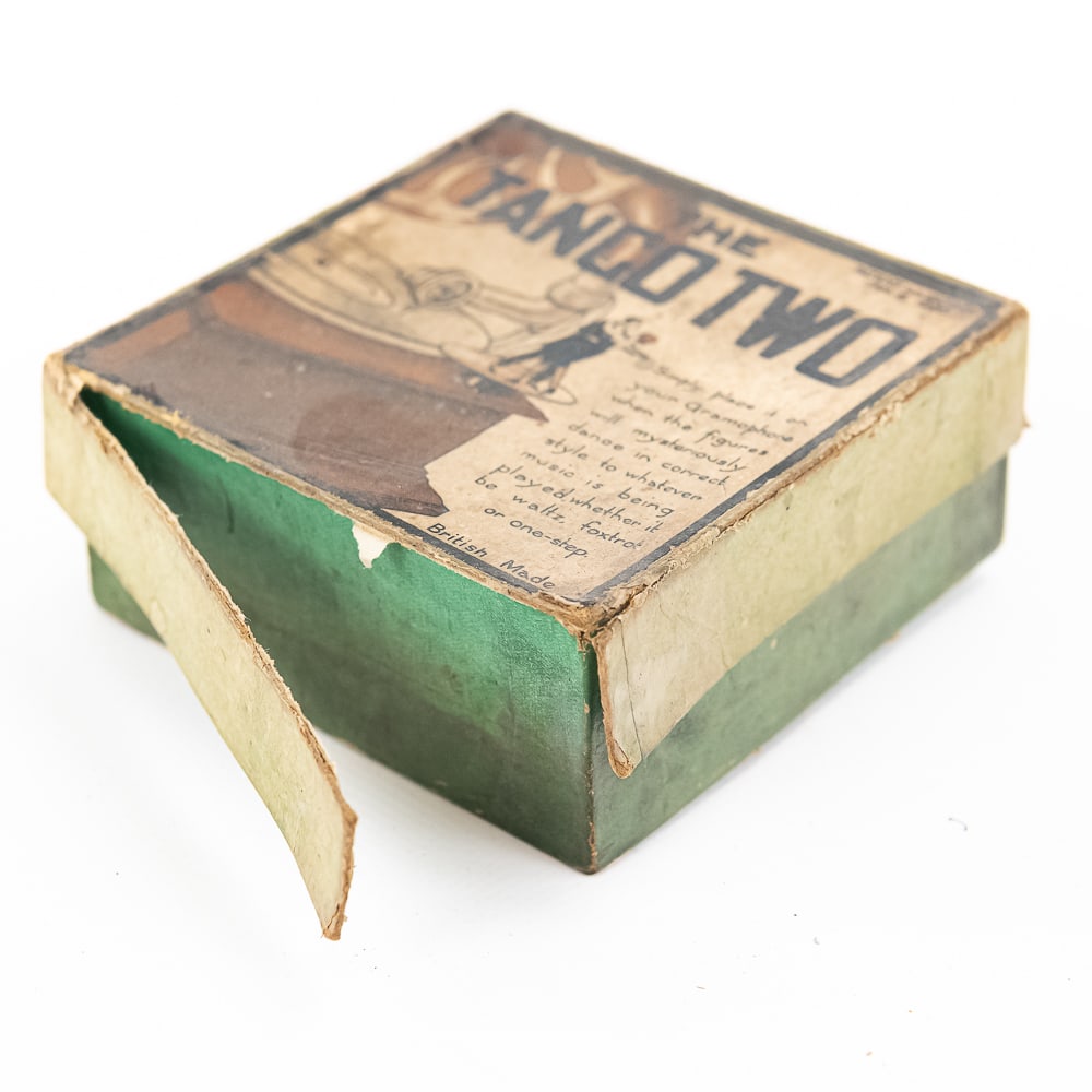 The Tango 2 Phonograph Dancing Toy - 8