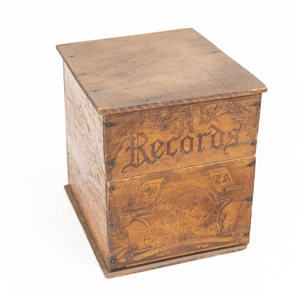 Little Wonder Rare Wooden Record Storage Box: This exceptional lot features an original, highly scarce antique wooden record storage box alongside a 5.5-inch single-sided shellac record manufactured by the Little Wonder Record Company, dating to 