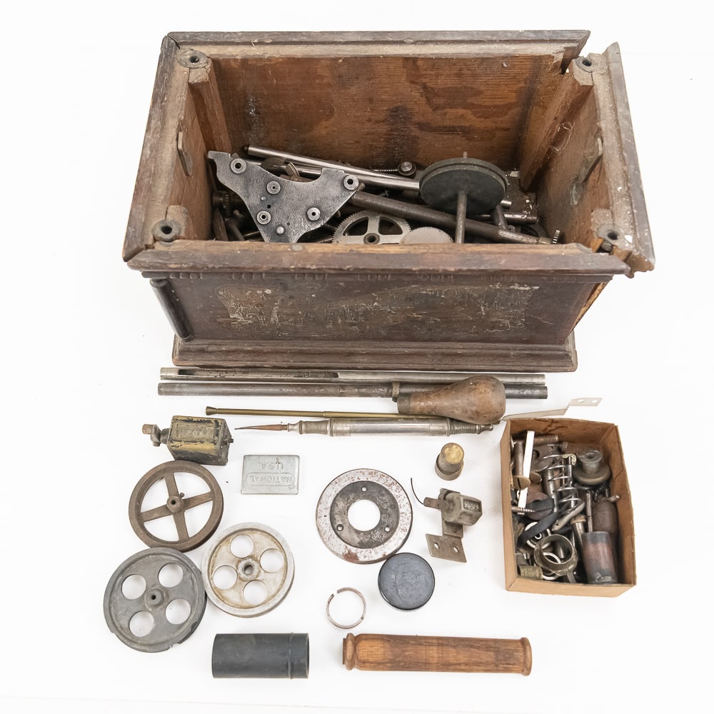 Large Lot of Phonograph Parts Bonanza (1 of 5)