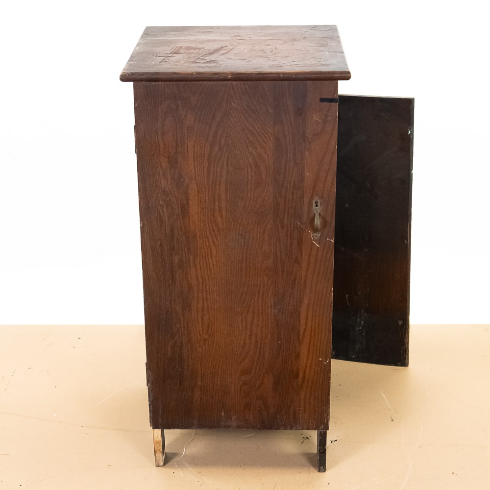 Oak Disc Record Cabinet (1 of 7)