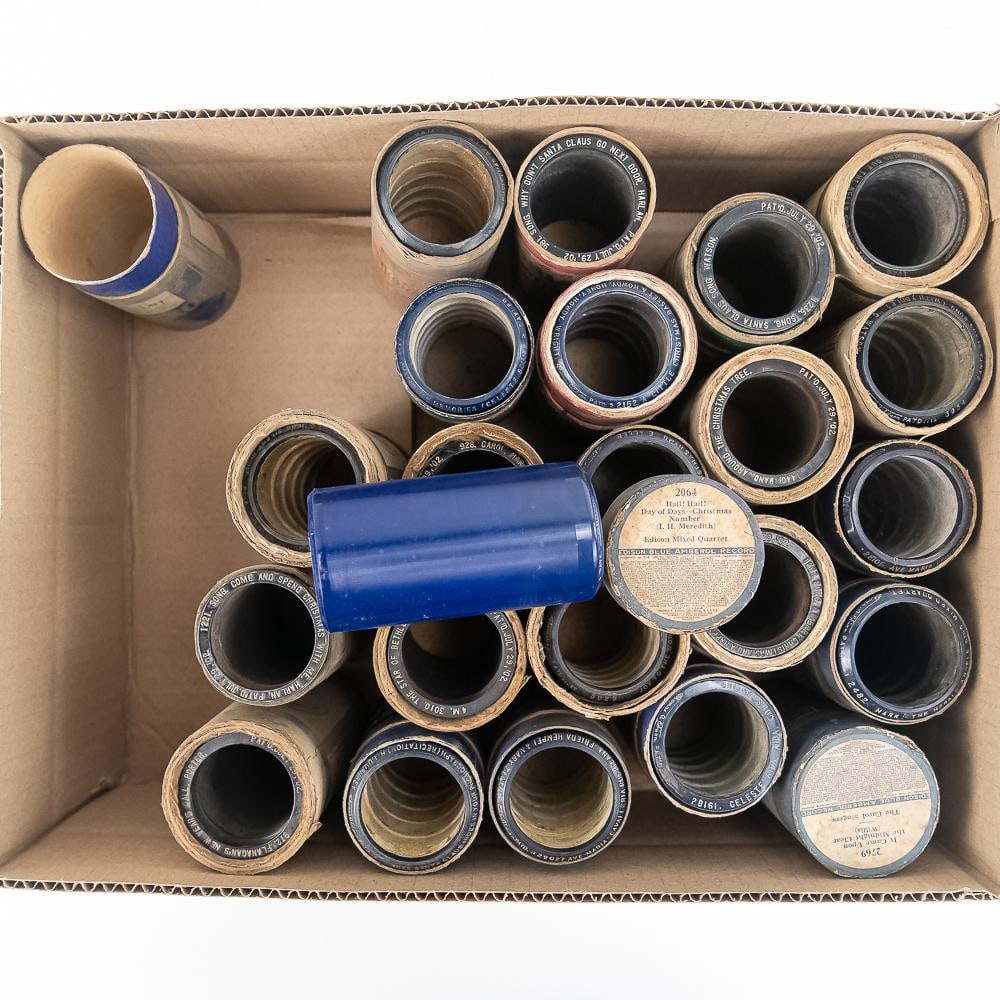 Lot of 24 Christmas Cylinder Records (1 of 6)