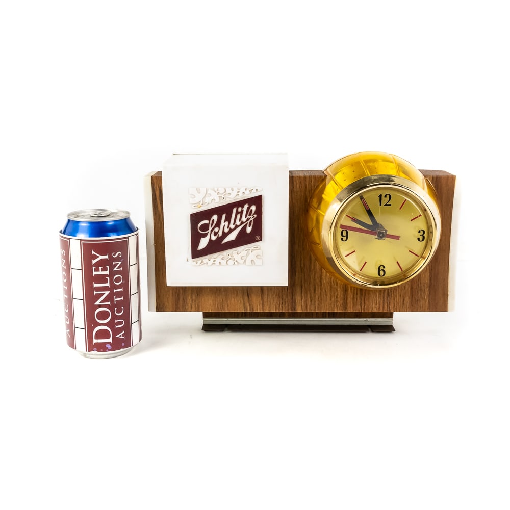 Vintage Schlitz Beer Lighted Rotating Motion Clock - 2