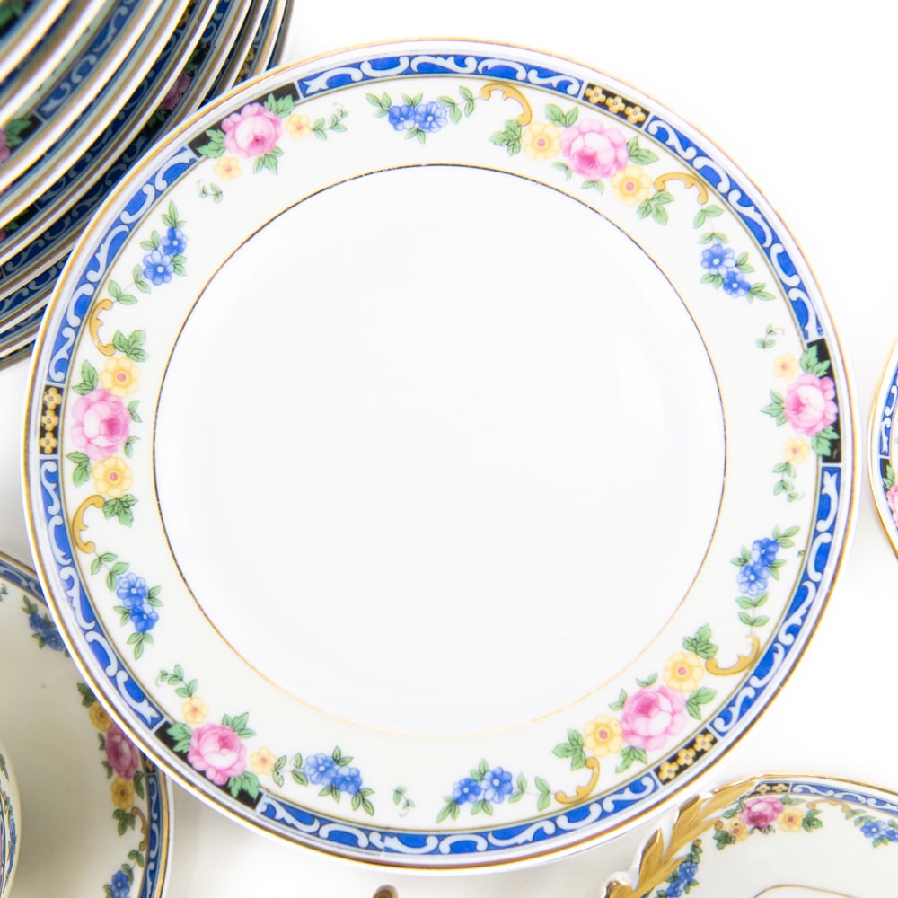 Czechoslovakian Porcelain Dinnerware Service - 2