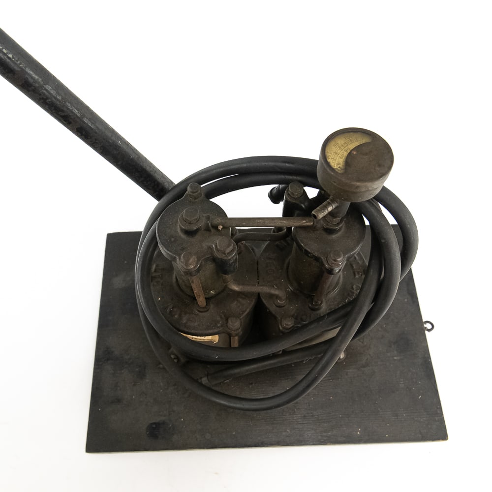 Globe Mfg Co High-Pressure Tire Pump - 3