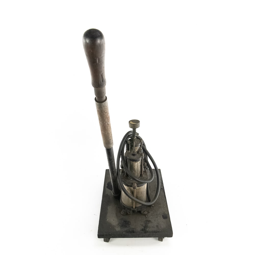 Globe Mfg Co High-Pressure Tire Pump - 4