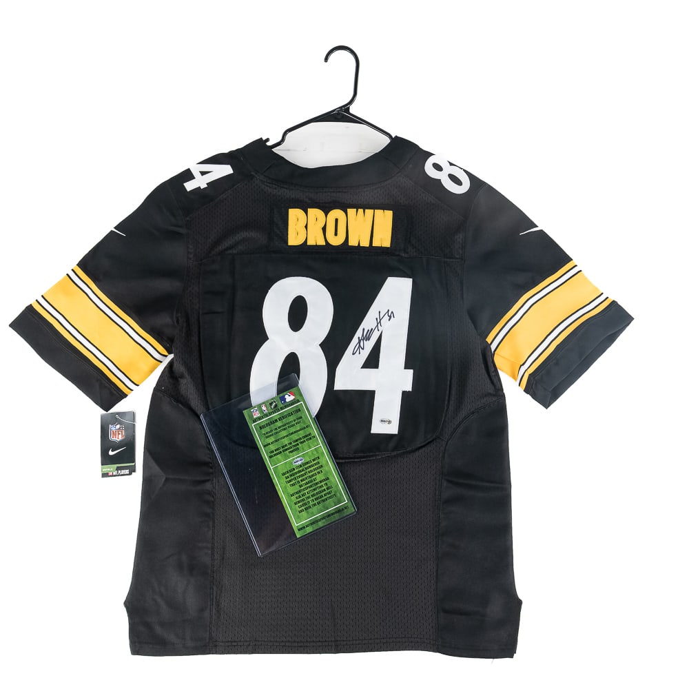 Antonio Brown Autographed Steelers Jersey w COA: Antonio Brown autographed Pittsburgh Steelers NIKE jersey featuring Authentic Sports Memorabilia Authentication COA. Centralized black felt tipped signature. Ready to be framed up!! Perfect addition t