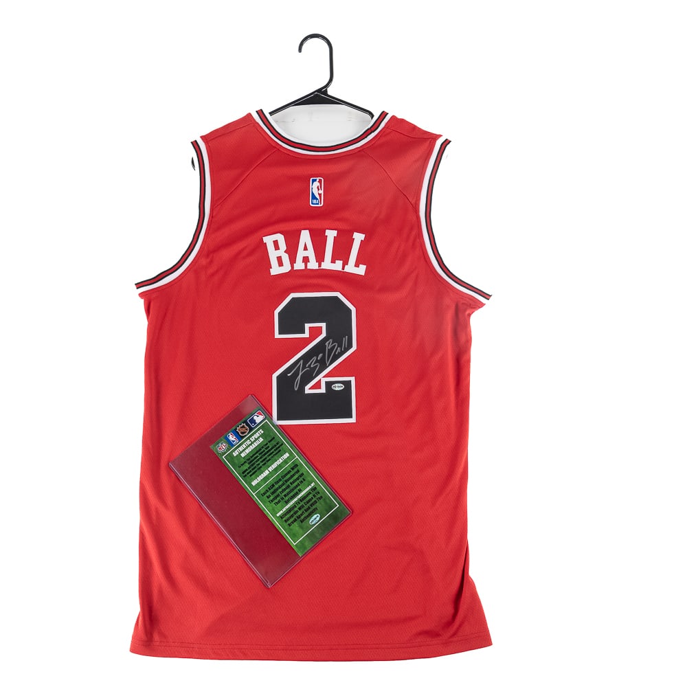 Lonzo Ball Autographed Bulls Nike Jersey w COA (1 of 5)