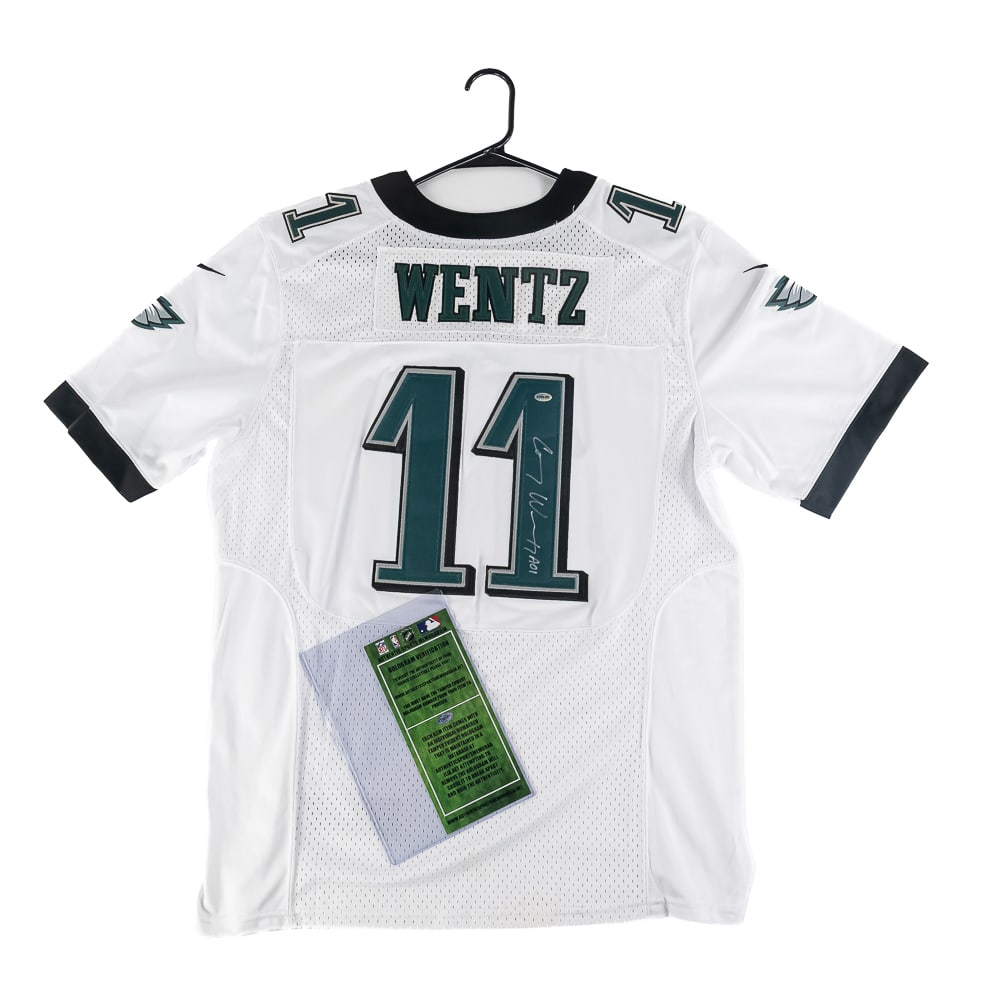 Carson Wentz Autographed Eagles SB 52 Jersey w COA: Carson Wentz autographed Philadelphia Eagles Super Bowl 52 NIKE jersey featuring Authentic Sports Memorabilia Authentication COA. Centralized silver felt tipped signature. Ready to be framed up!! Perf