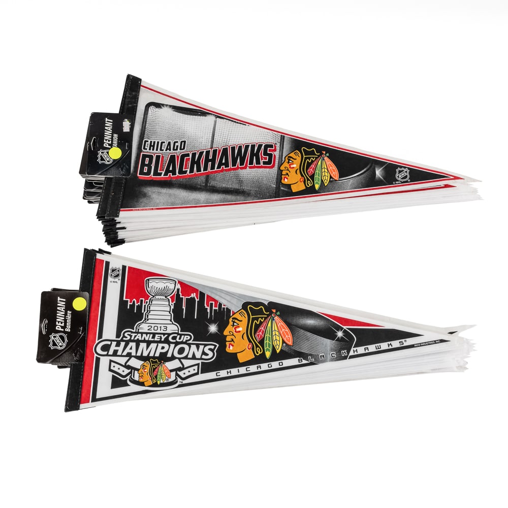 (50) NWT NHL Licensed Chicago Blackhawks Pennants (1 of 3)