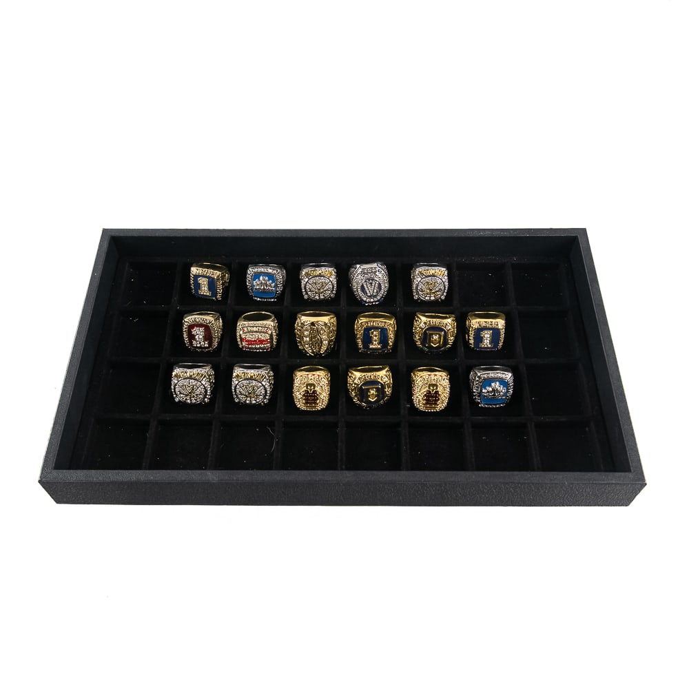 17 Villanova Duke + Collegiante Championship Rings: (17) Assorted Villanova, Carolina, Duke & other Collegiate "Championship Rings". Striking eye catching Collegiate replicas look identical to the REAL DEAL. Perfect addition to your collection, please 