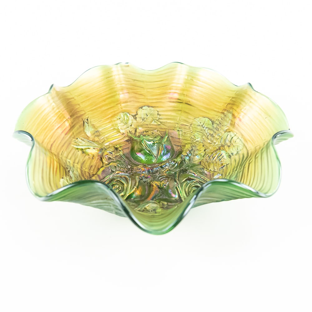 Carnival Glass: Northwood Rose Show Ruffled Bowl: Green. A very tough color to find. Has nice iridescence on the roses and is in good condition.See photos to judge condition and bid accordingly.