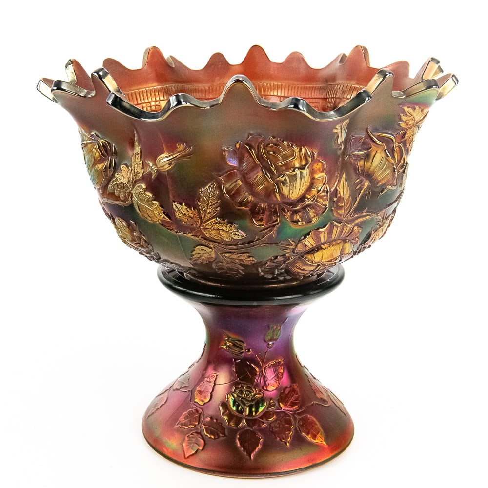 Carnival Glass Fenton Wreath of Roses Bowl: Amethyst purple with a Persian Medallion interior. Very cool, hard-to-find piece in great condition.See photos to judge condition and bid accordingly.