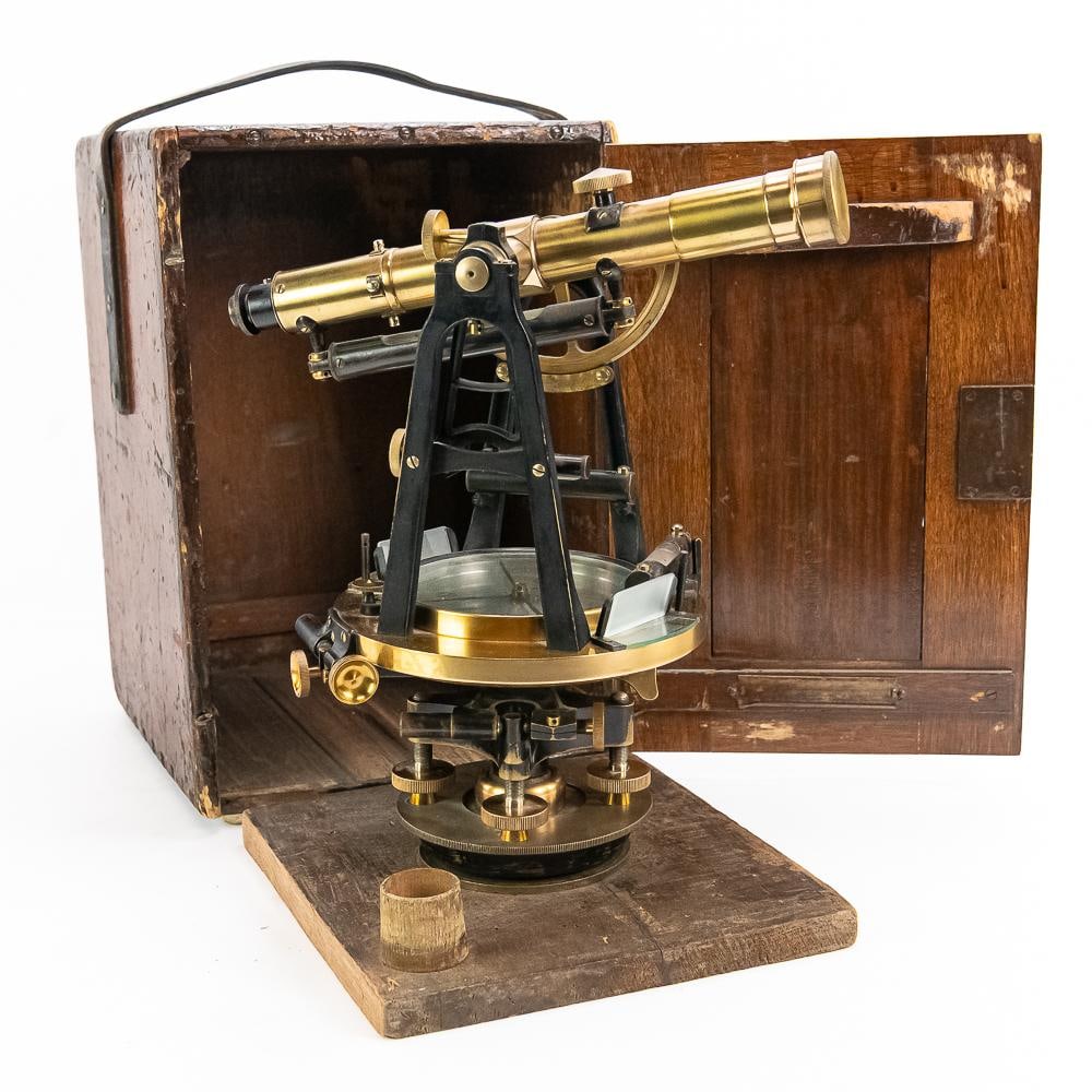c. 1910 Buff & Buff Surveyor's Transit: A fine early 20th-century brass and blackened metal surveyor's transit, Model 1-B, manufactured by the Buff & Buff Manufacturing Company of Boston, Massachusetts. This historic engineering instrument 
