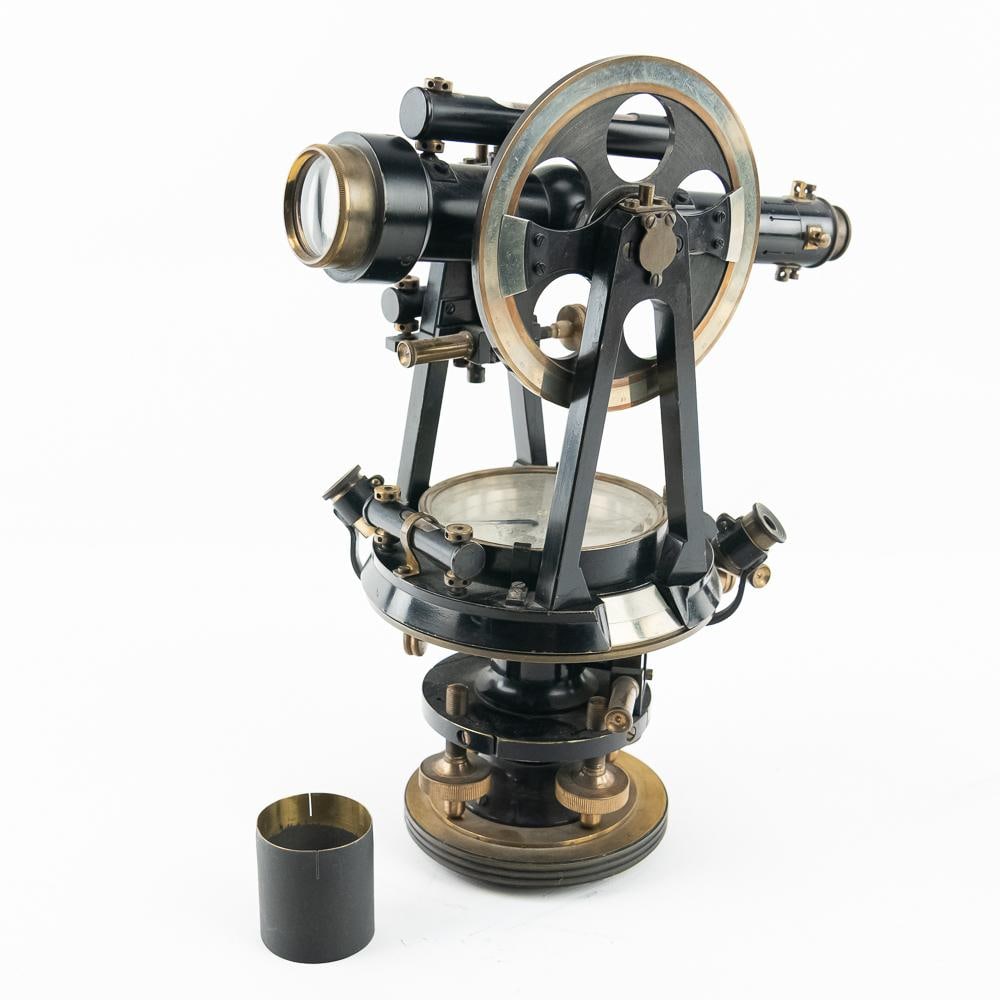 Tamaya & Co. Japanese Transit Level: This is a precision-engineered Japanese surveying transit, manufactured by the renowned Tamaya & Co. of Ginza, Tokyo, dated 1955. A true centerpiece for any collection of scientific instruments, it