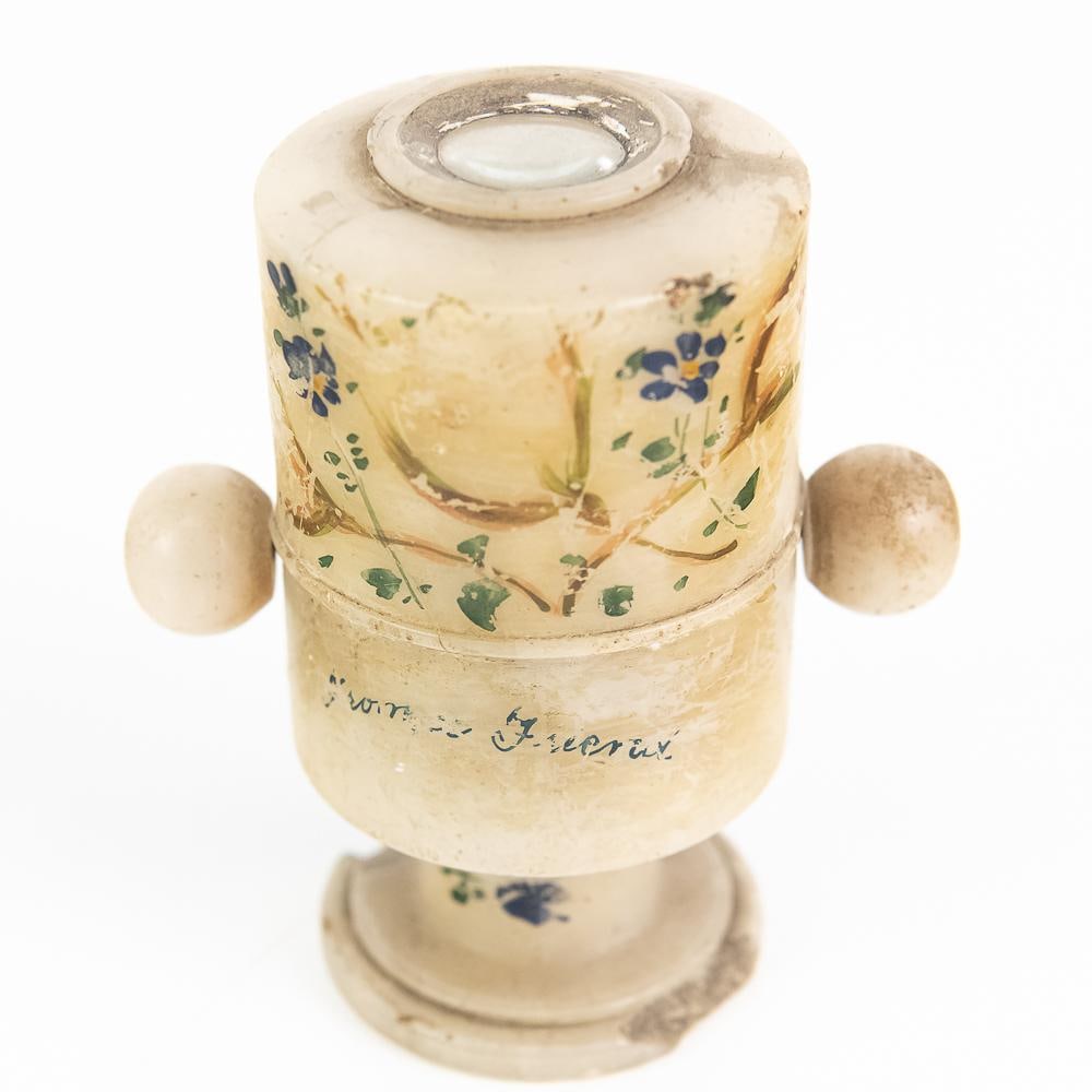 Victorian Alabaster Optical Peep Viewer Urn: Carved from turned alabaster in the mid-to-late 19th century, this Victorian souvenir optical viewerÃ¢â‚¬â€commonly referred to as a "peep egg" or