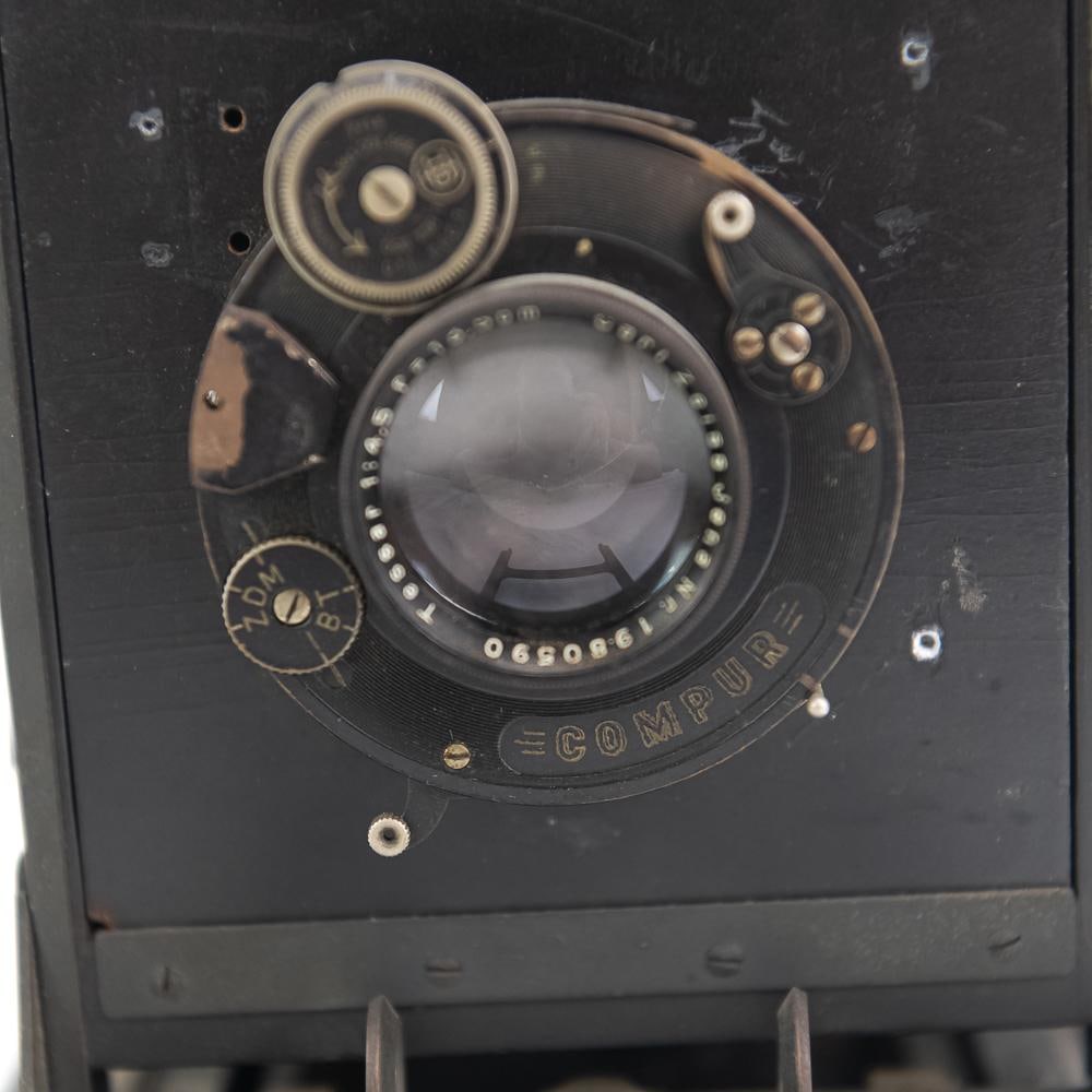 Graflex Speed Graphic Folding Camera - 11