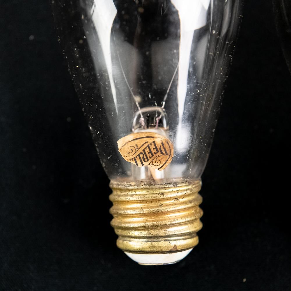 4 Antique Peerless Tipped Light Bulbs - 2