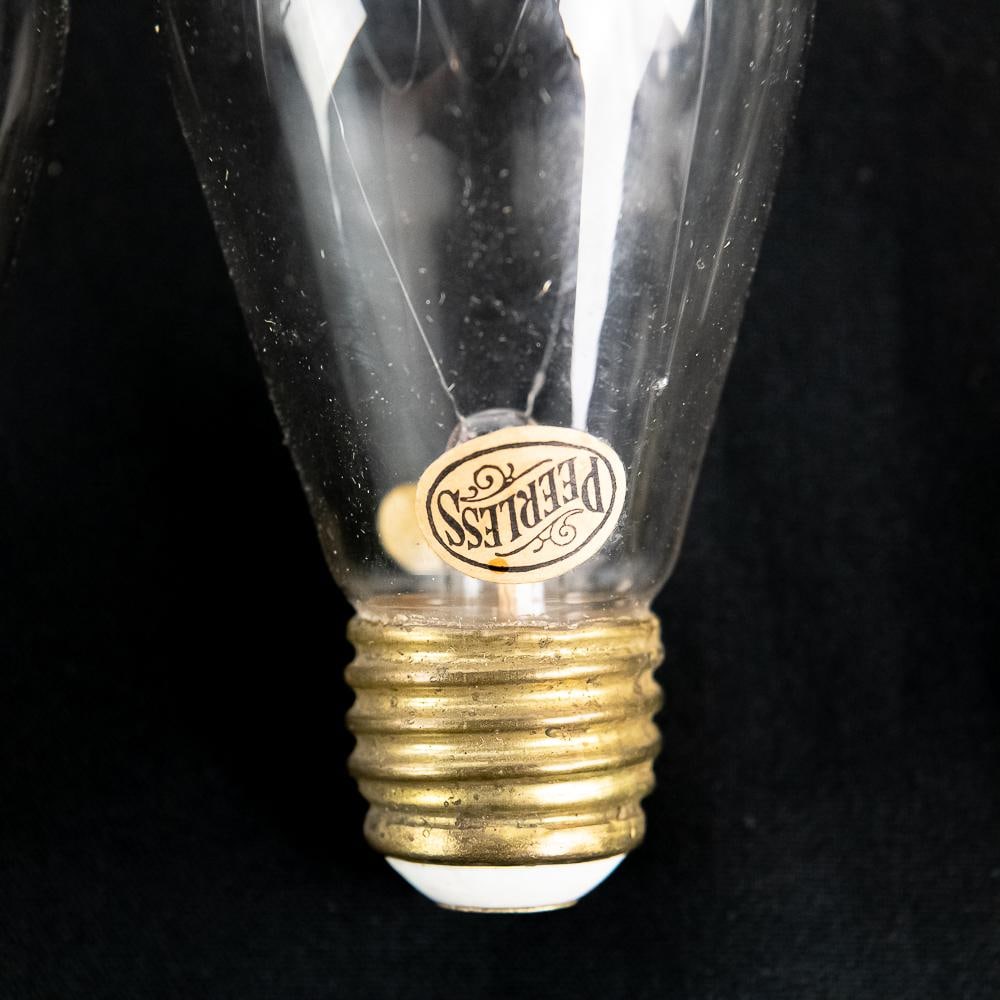 4 Antique Peerless Tipped Light Bulbs - 4