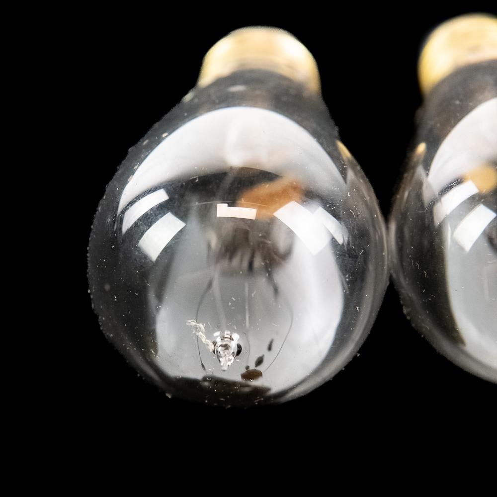 4 Antique Peerless Tipped Light Bulbs - 8