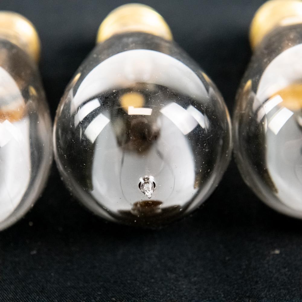 4 Antique Peerless Tipped Light Bulbs - 9
