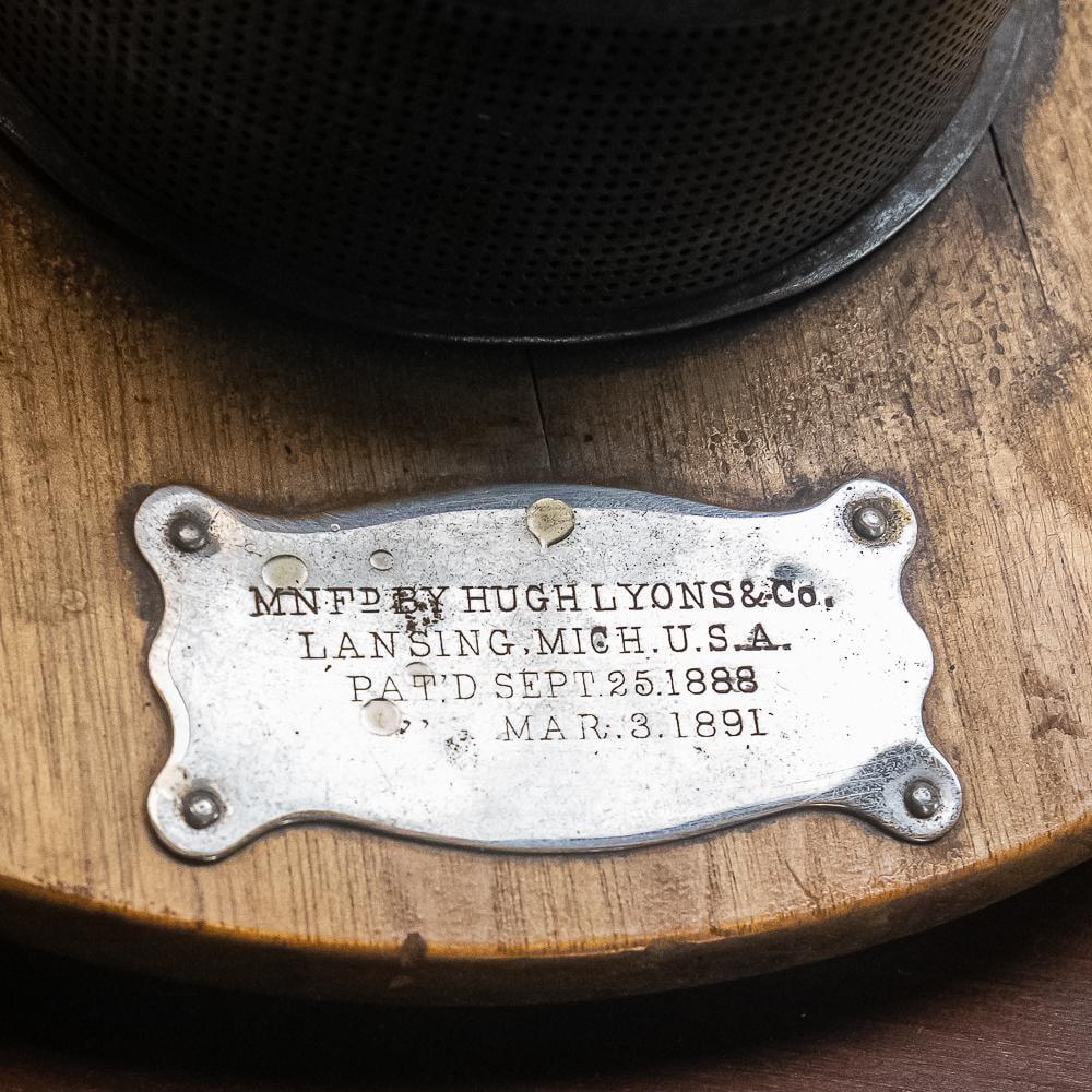 Antique Lyons Hat Conformator Set - 16