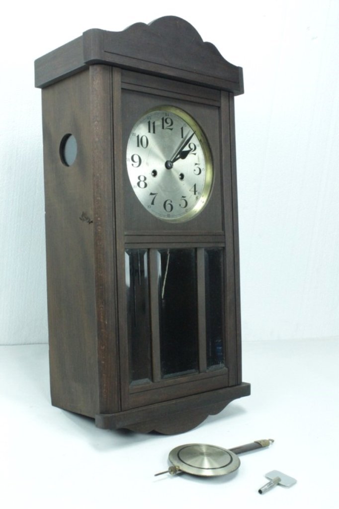 Vintage Arts and Crafts Style Wood Wall Clock (1 of 10)