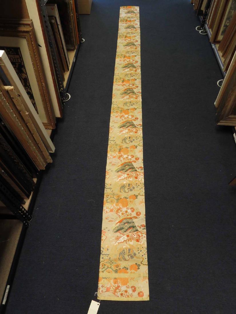 Japanese Brocade Kimono Maru Obi Ex Flying Crane: TYPE:Antiques SUB TYPE:Clothing REGION:Asia SUB REGION:Japan MEDIUM:Silk SGD/UNS: TITLE:Japanese Brocade Kimono Maru Obi Ex Flying Crane CATALOG NOTES:An excellent silk Japanese obi sash. Former inven