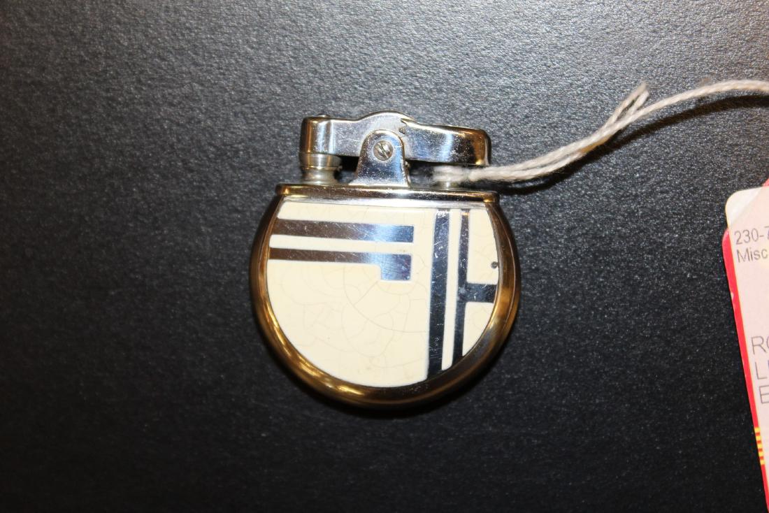 Vintage Retro Ronson Round Ceramic Cigarette Lighter (1 of 4)