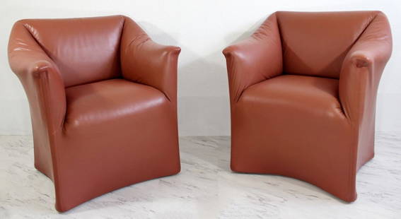 Leather Lounge Chairs By Bellini For Cassina: For your consideration is a daring pair of Tentazione leather club chairs by Mario Bellini for Cassina. In great condition. The dimensions are 31" W x 25" D x 32" H x 21" S.H.