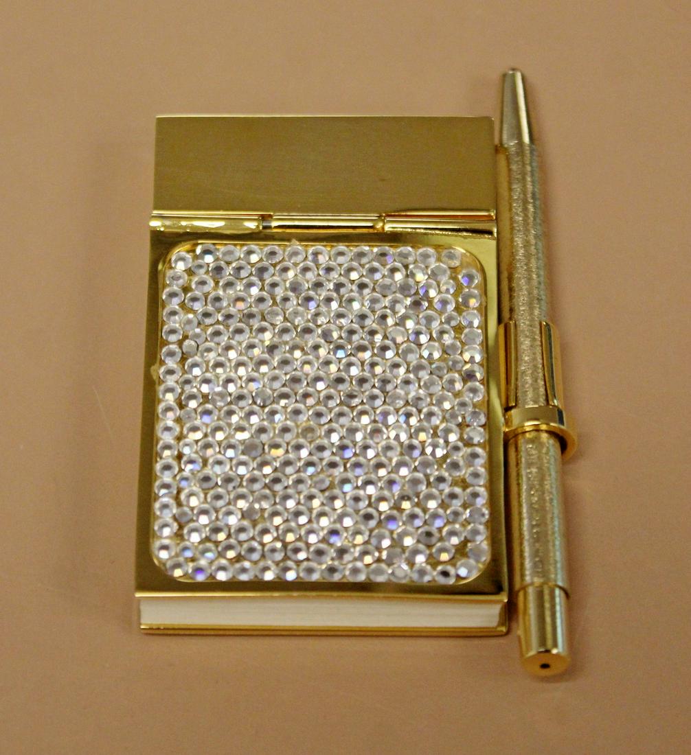 Judith Leiber Notepad Vintage Jeweled: For your consideration is this gorgeous, gold-tone metal, Judith Leiber notebook, with clear swarovski crystal embellishments throughout and attachment on side. Includes blank paper and gold-tone ball