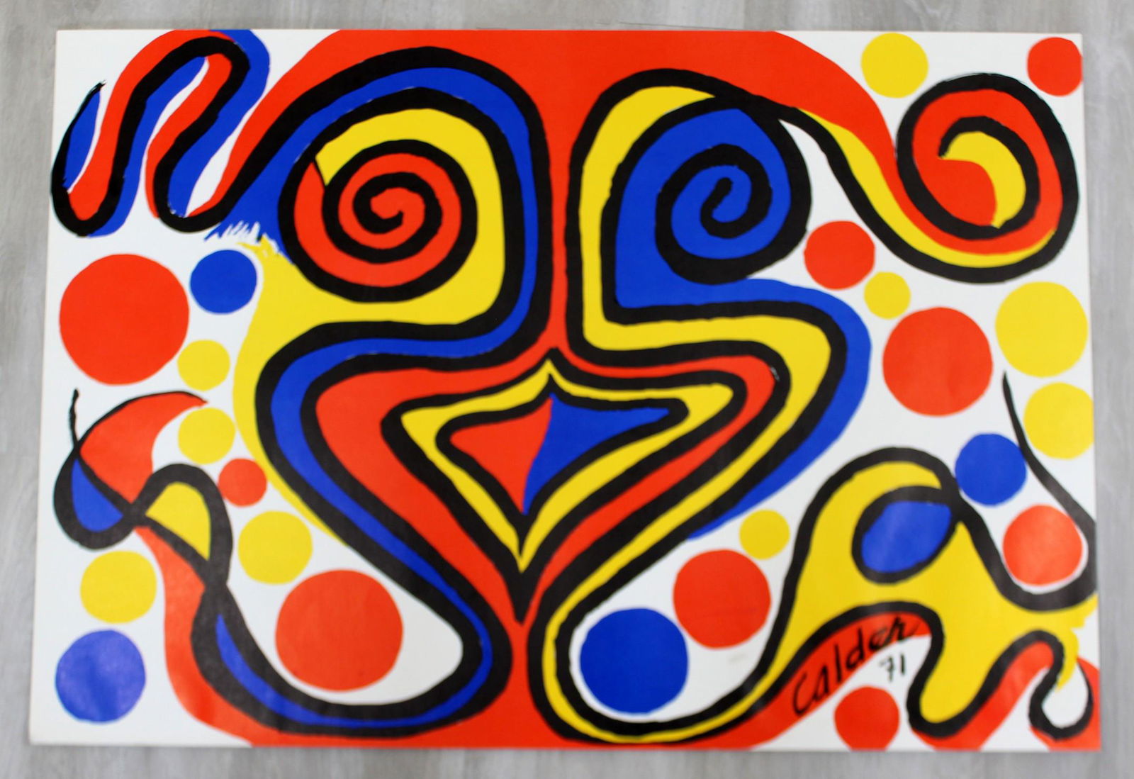 Modern Alexander Calder Gouach 1971 Postcard Poster: For your consideration is an unframed, vintage Alexander Calder gouaches 1971 postcard poster for Hudson Gallery