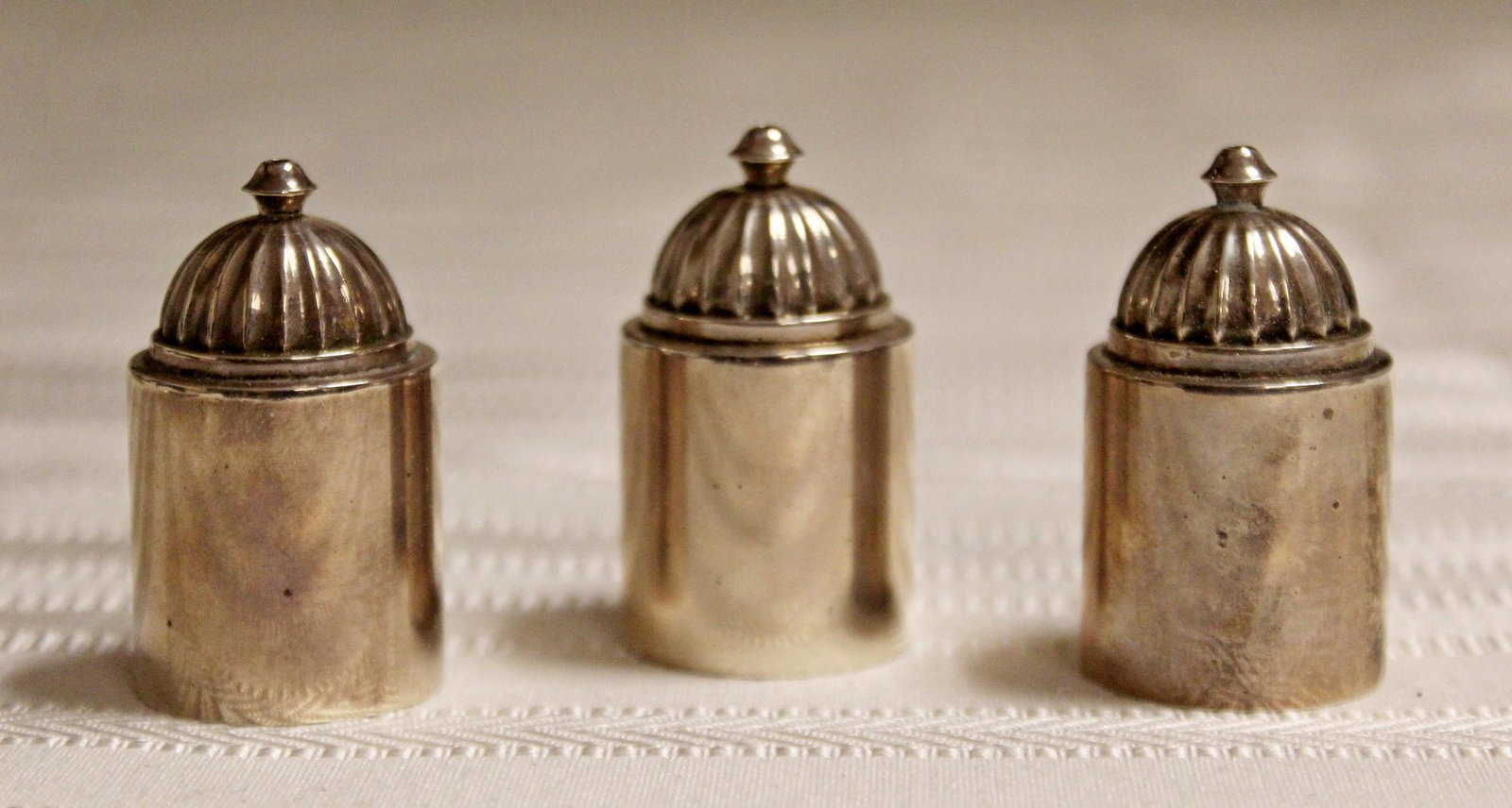 Georg Jensen Sterling Silver Set of 3 Salt Pepper: For your consideration is a sweet, Georg Jensen, sterling silver, set of three salt and pepper shakers, circa 1945. In excellent antique condition. The dimensions are 1" Dia x 1.75" H.