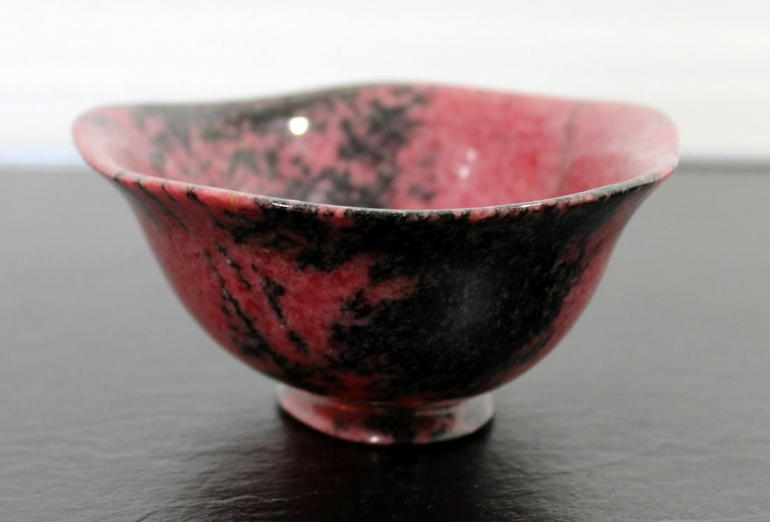 Small Pink Rhodonite Stone Art Dish Bowl Sculpture: For your consideration is a gorgeous and small, rhodonite stone dish sculpture. In excellent condition. 5" W x 6" D x 2.75" H.