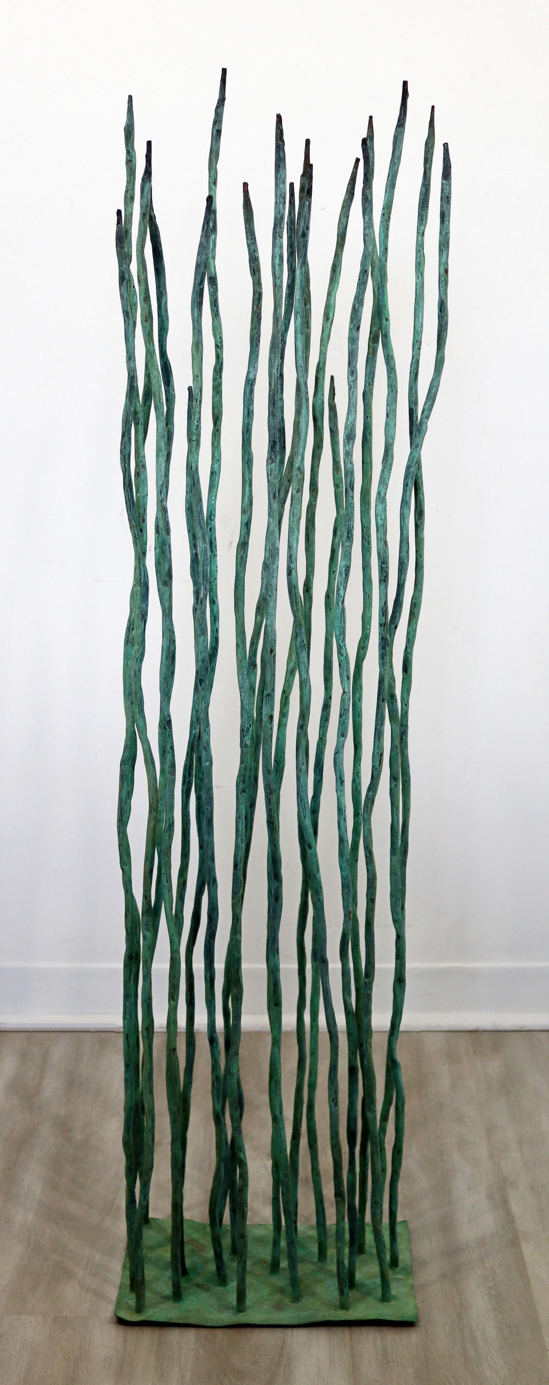 Robert Hansen Modern Bertoia Style Metal Reed Sculpture: For your consideration is marvelous modern Bertoia style reed sculpture by artist Robert D. Hansen (48x12x48). Robert Hansen, a native Michigan artist, began creating metal sculpture in 1974. Using bo