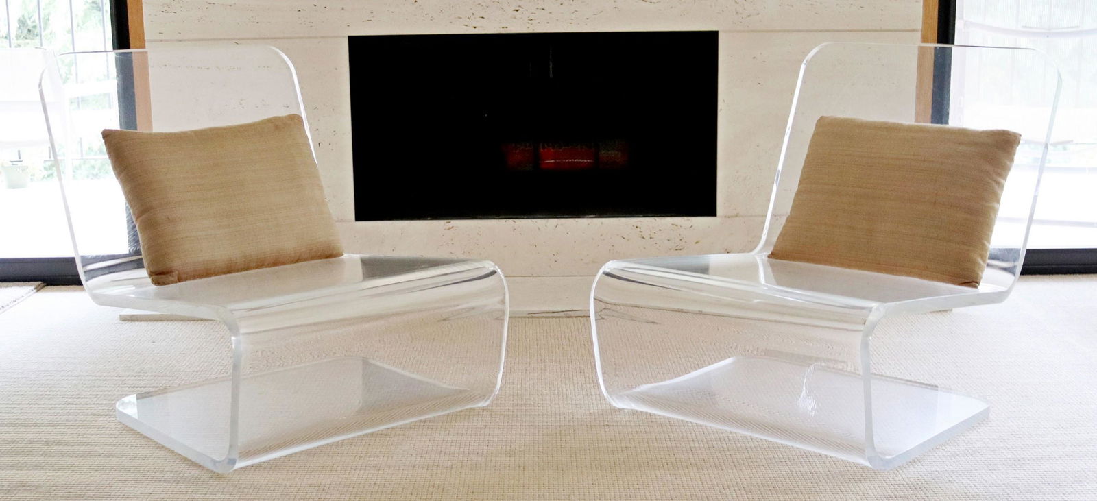 Pair of Modern Lucite Chairs Attributed Gary Gutterman: For your consideration is a spectacular pair of mid century modern lucite chairs, attributed to Gary Gutterman. In excellent vintage condition. Dimensions: 24" x 29" x 28.5" x 12"