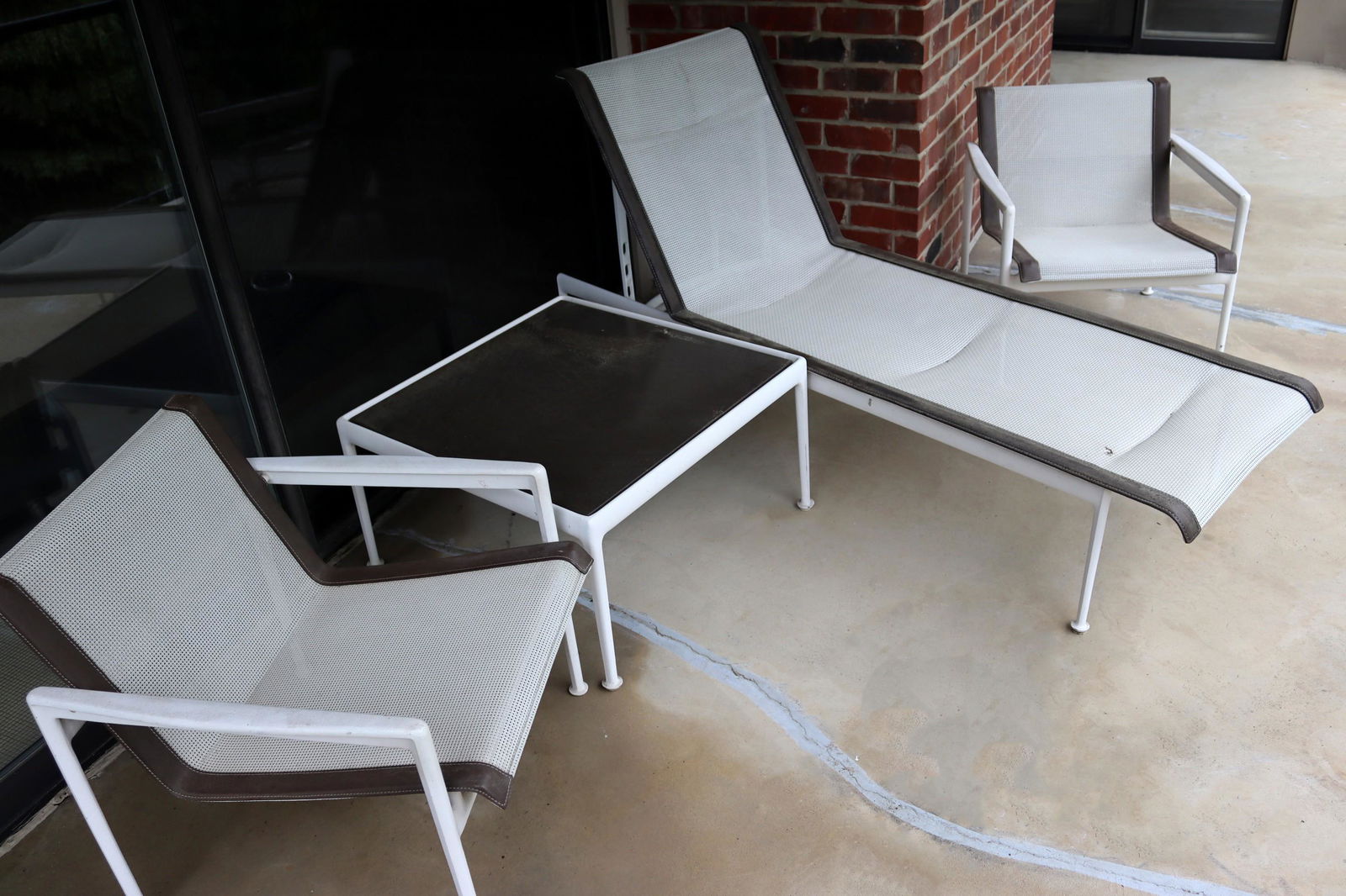 Richard Schultz Patio Chairs & Chaise with Table: For your consideration is a set of patio chairs with side table. In excellent vintage condition. Chairs Dimensions: 26” x 24” x 25.5 x 20” x 15”/ Chaise Dimensions: 75” x