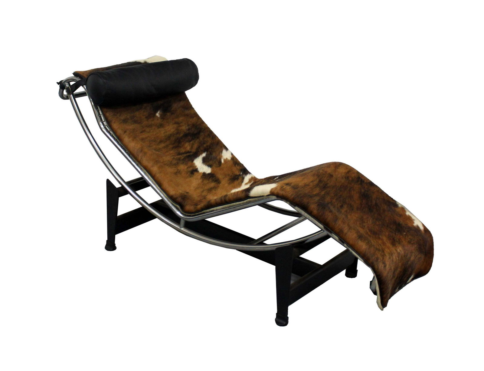 Vintage Mid Century LC4 Le Corbusier Cassina Ponyhair Chair Chaise Lounge: For your consideration is this iconic Le Corbusier for Cassina LC4 Ponyhair chaise lounge chair. Dimensions: 22.5w x 65d x 28h Seat Height: 11" Seat Depth: 33.5" Disclosure: While this item has been p