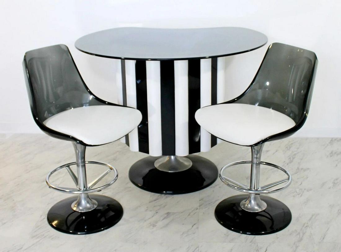 Chromcraft Black & White Dry Bar & 2x Stools: For your consideration is a magnificent dry bar, and pair of matching stools by Chromcraft, circa the 1970s. The bar is made of chrome & vinyl, with a smoked glass, kidney shaped top, and the chairs a