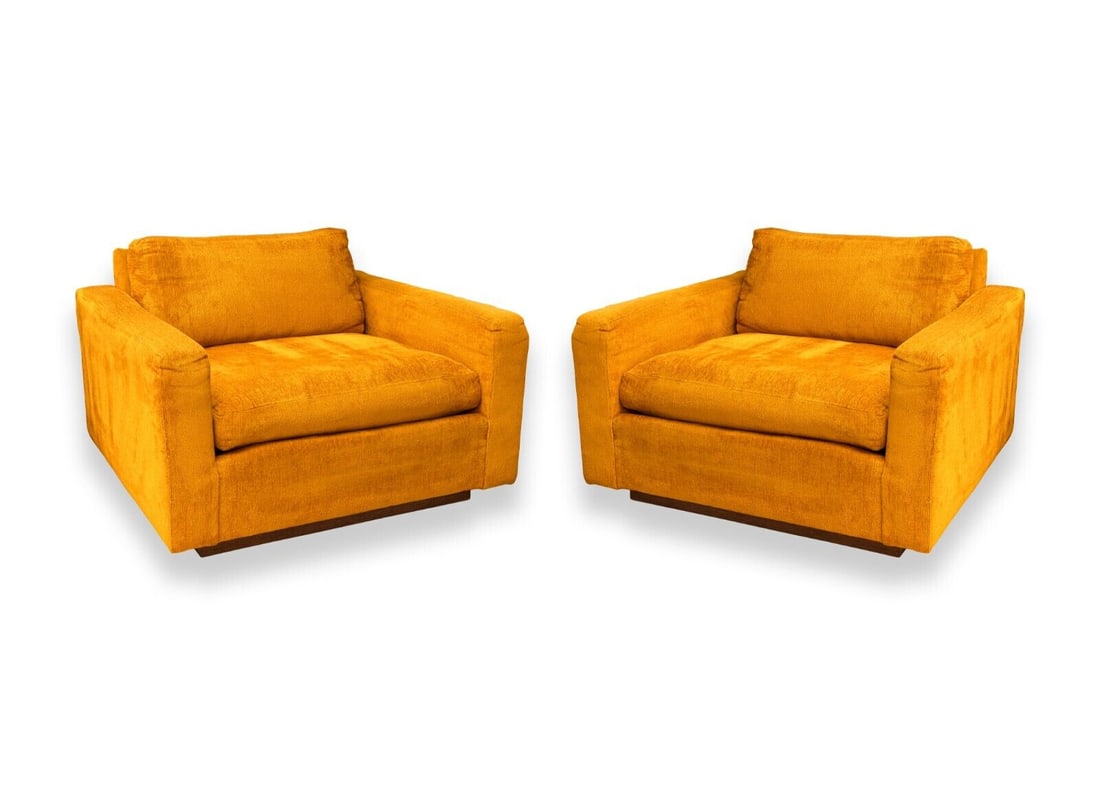Milo Baughman for Thayer Coggin Pair of Orange Cube Lounge Chairs on Wood Base (1 of 15)