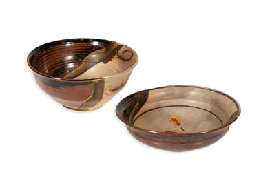 Modernist Ceramic Pair of Bowls with Earth-Toned Glaze Signed Meso 1970s