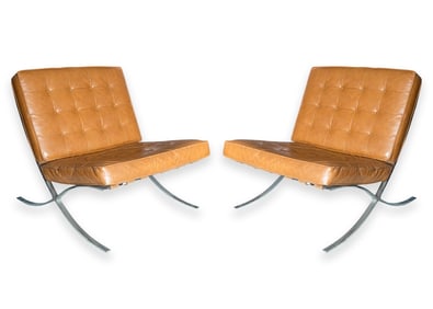 Supreme Industria Argentina Pair of Barcelona Chairs Cognac Brown Leather Chrome Modern Design 1970s