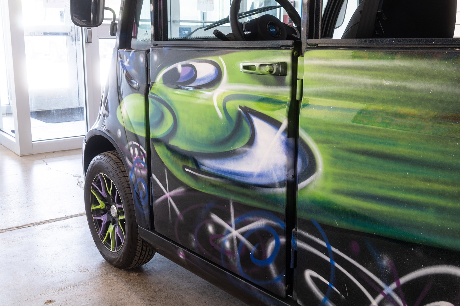 Kenny Scharf - Custom Painted GEM E4 Golf Cart, Contemporary Street Art Collectable Vehicle - 10
