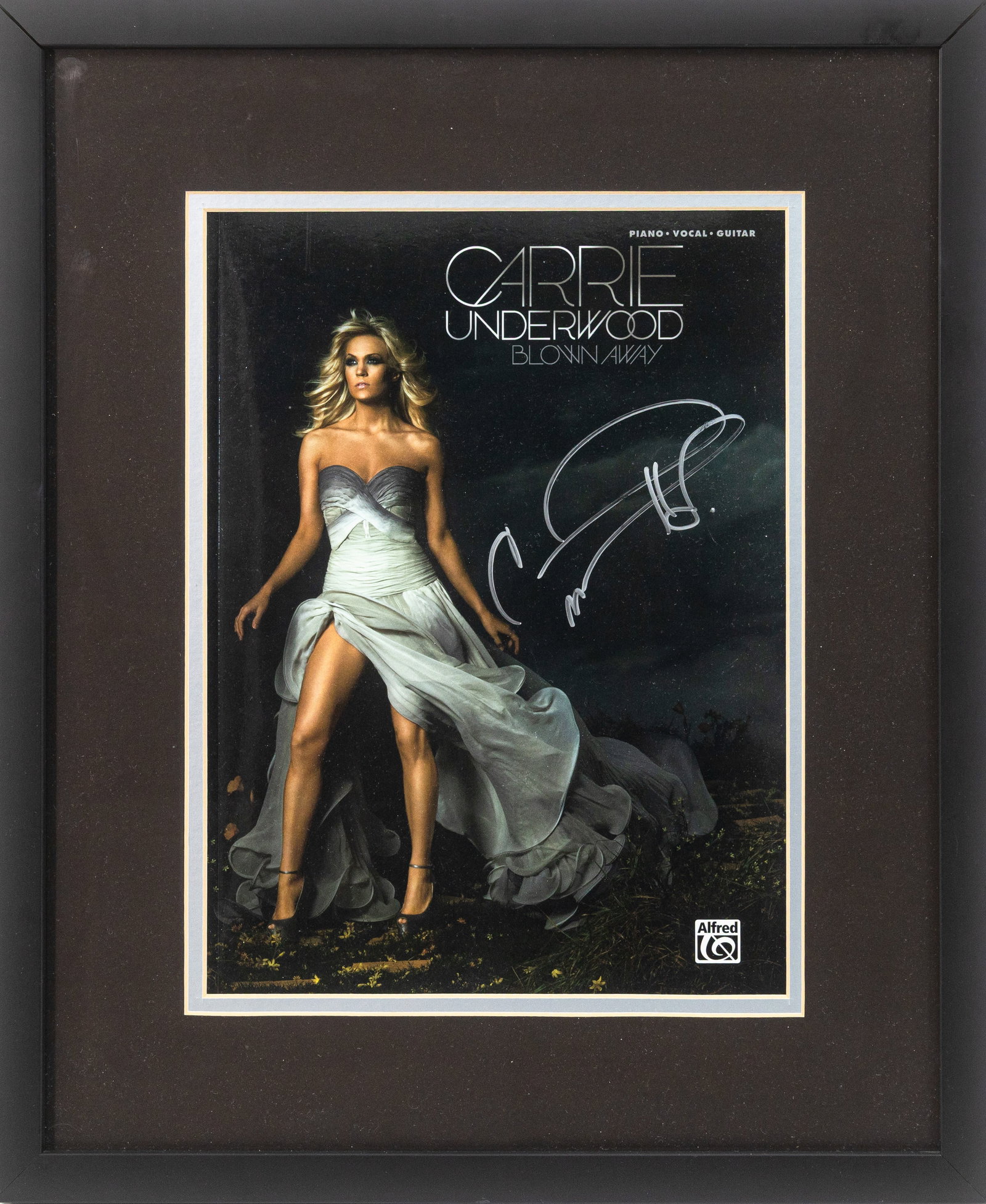 Carrie Underwood - Signed Blown Away Songbook Display with GRAMMY Foundation COA (1 of 5)