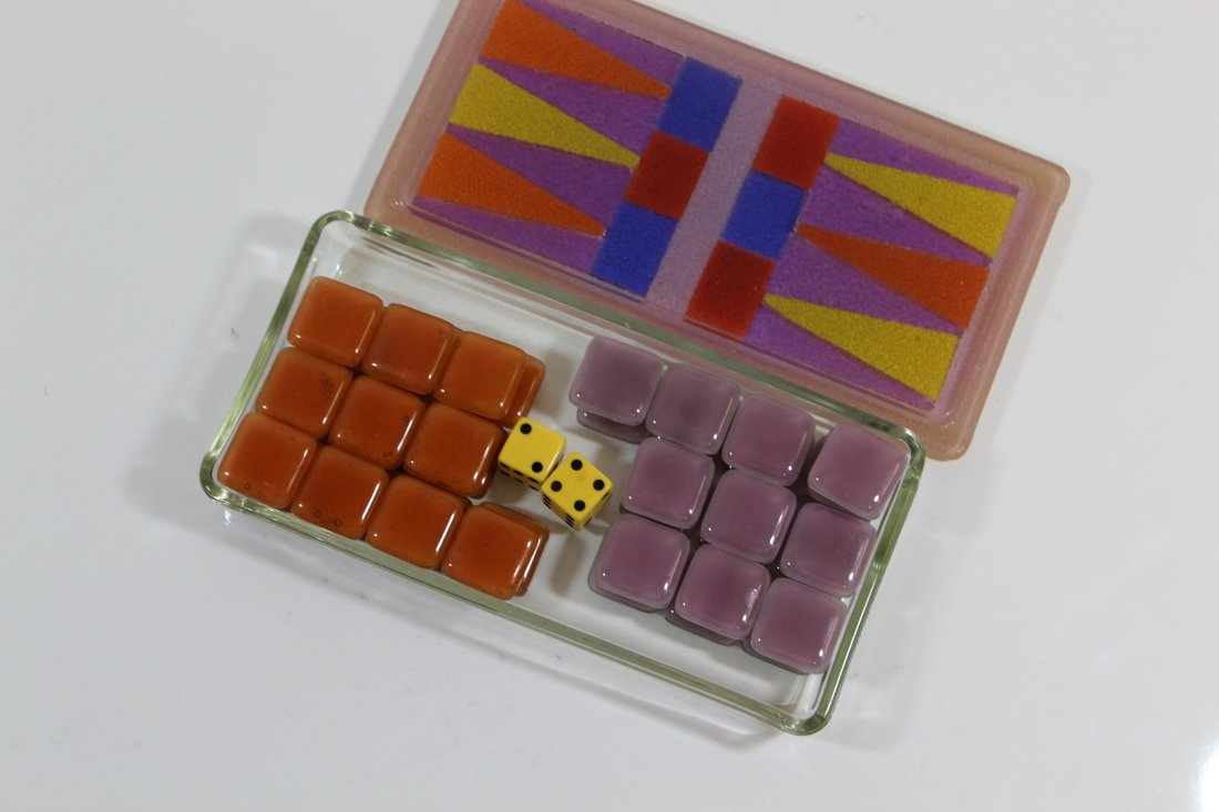 Higgins Signed Glass Backgammon Complete Set (1 of 5)