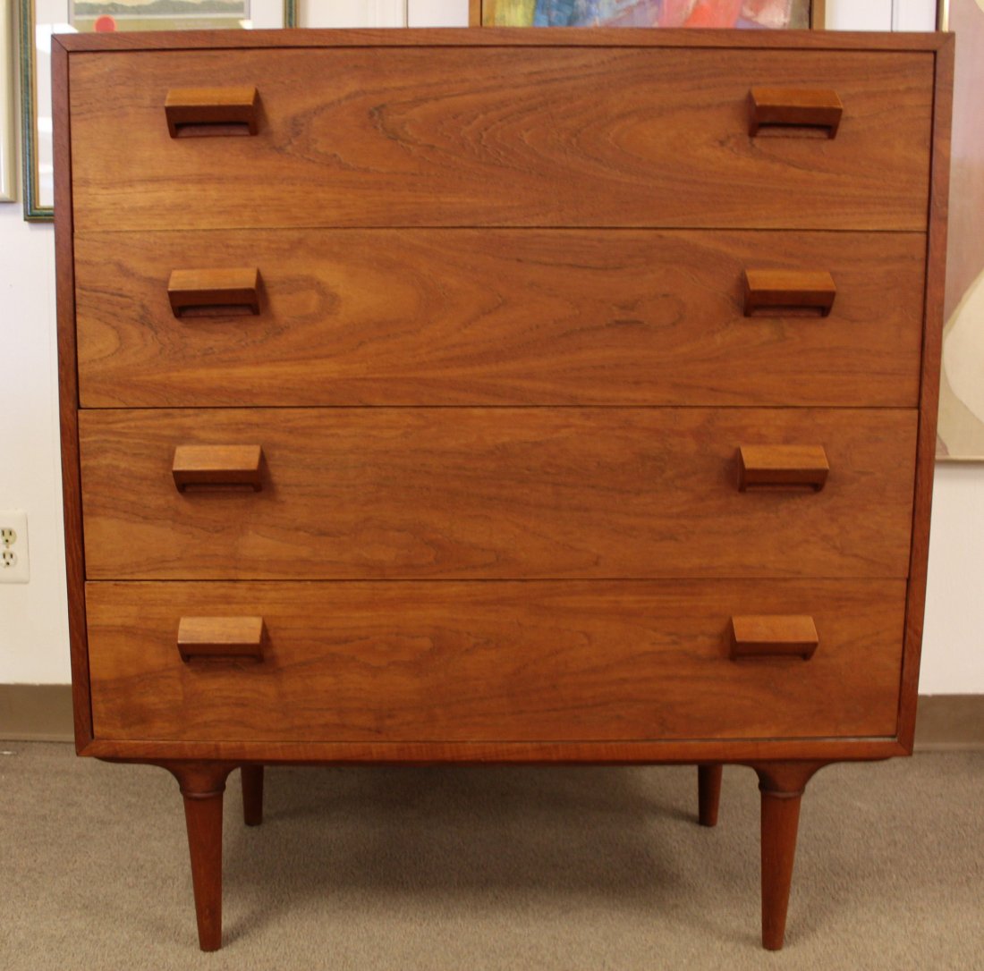 Pair of Teak Danish Dressers: Pair of matching teak dressers that measure in at 40" H x 36" W x 18" D.