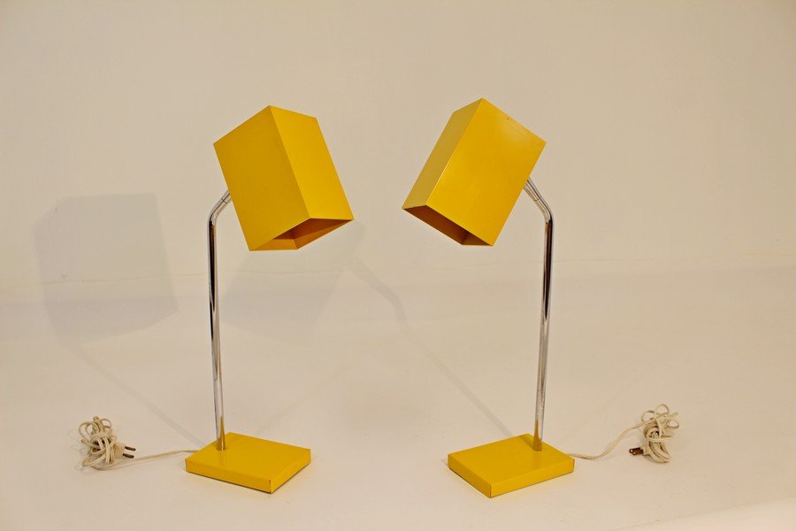 Pair of Sonneman Desk Lamps for Kovacs: a cool pair of yellow, metal desk lamps by Robert Sonneman for Kovacs. In excellent condition despite a few minor scratches in the metal. The dimensions are 10" W x 4" D x 12.5" H.