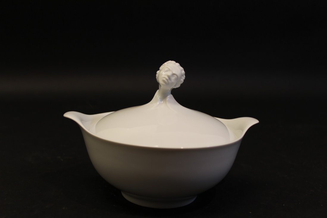 Augarten White Porcelain Sauce Boat from Vienna (1 of 7)